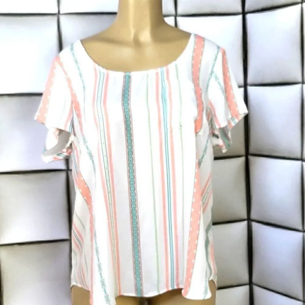 Torrid blouse   - Picture 2 of 8